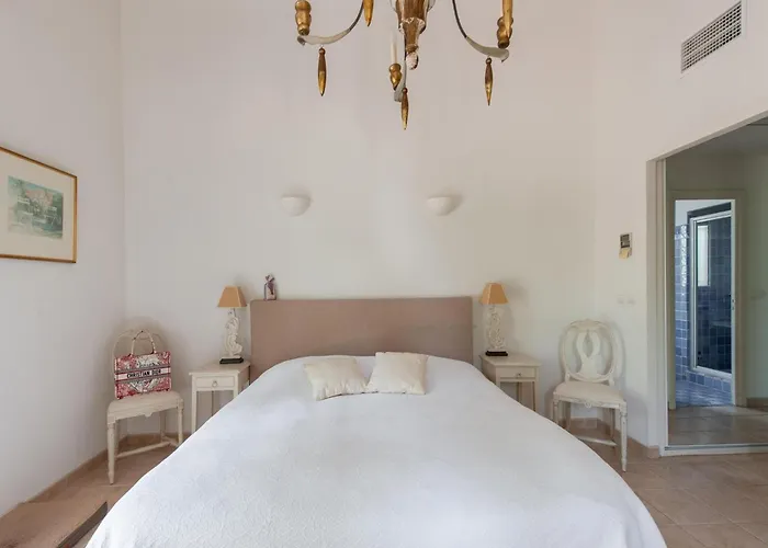 Beachside Bliss In Gassin