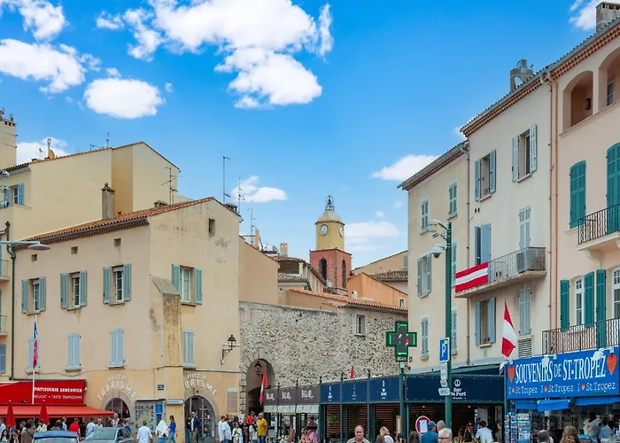 Beachside Bliss In Gassin Сен-Тропе